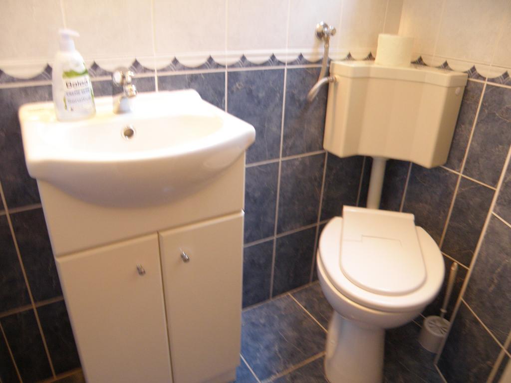 Apartment Amalija Примоштен Экстерьер фото