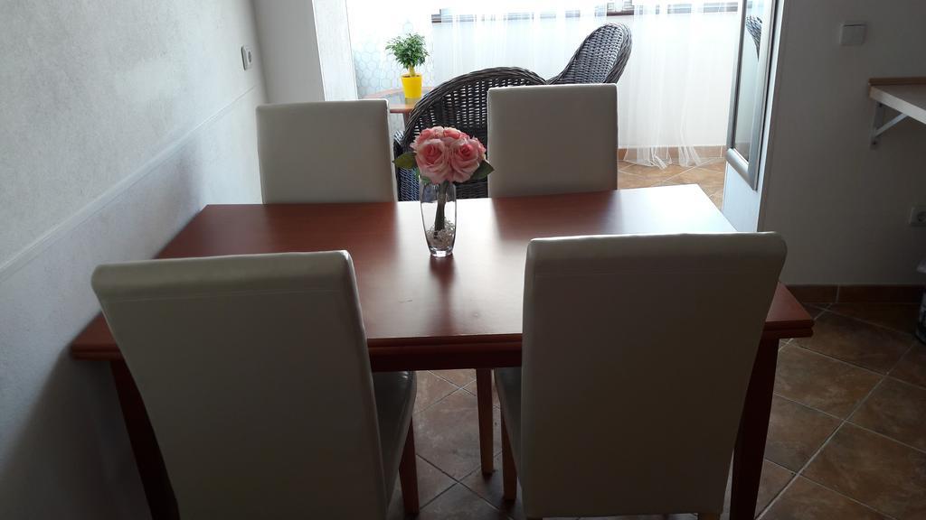 Apartment Amalija Примоштен Экстерьер фото